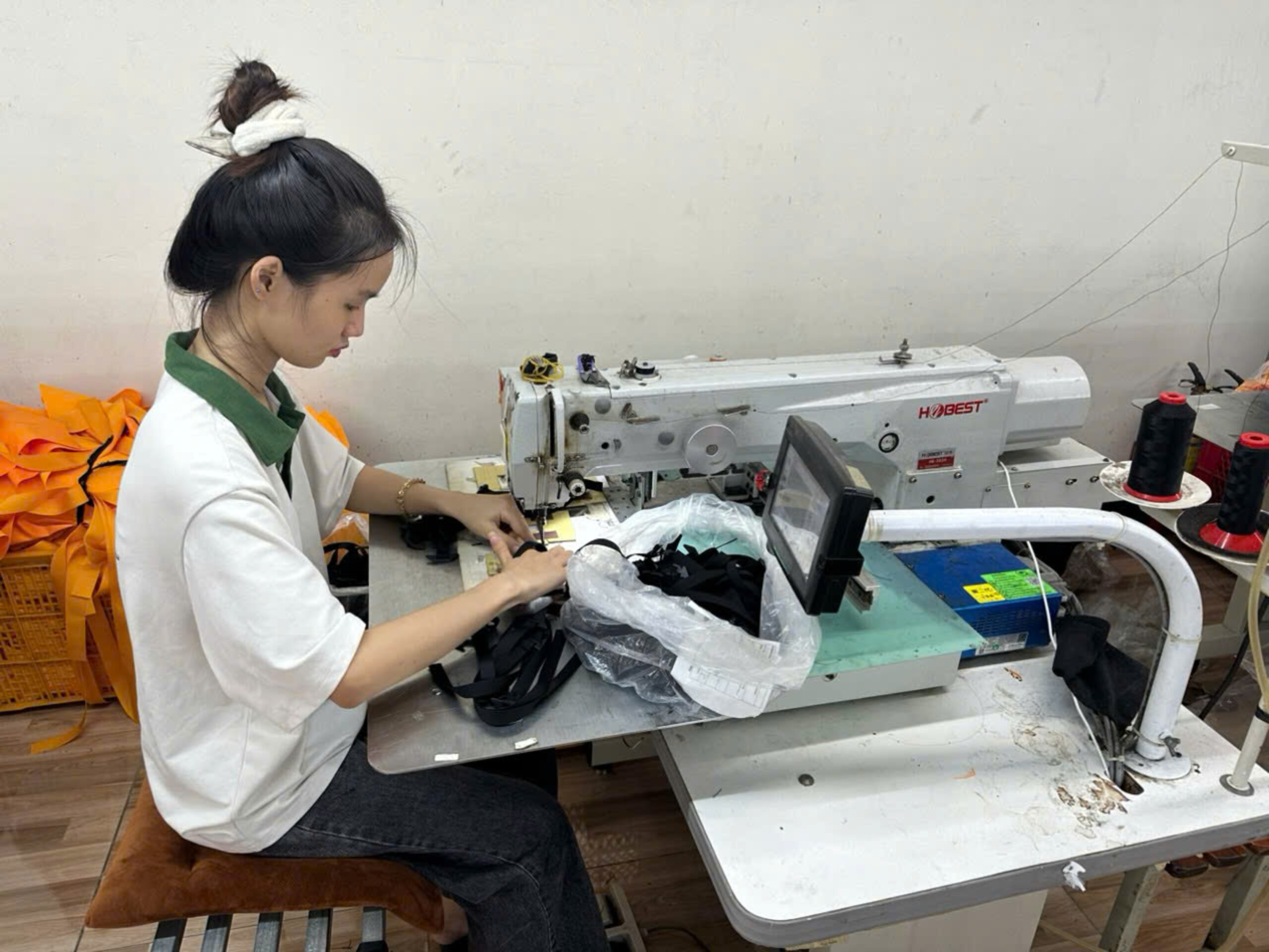 About us 7 gen h z6993377836493 e5ec05d88dd5bfb9dfb26d281c74d526 scaled